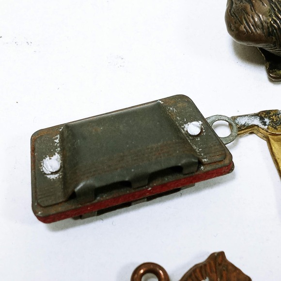 Vtg Cracker Jack Gumball Prize Metal Charms Hermonica Elsie Cow Tomahawk Teeth - Picture 8 of 9